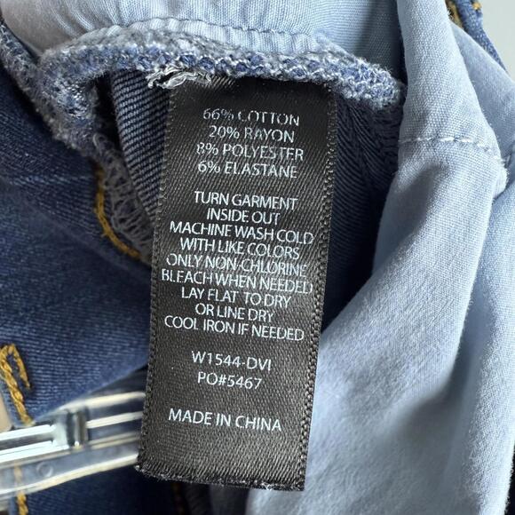 BETABRAND Ladies Flare Denim Slimming Jeans, XL - Picture 4 of 4